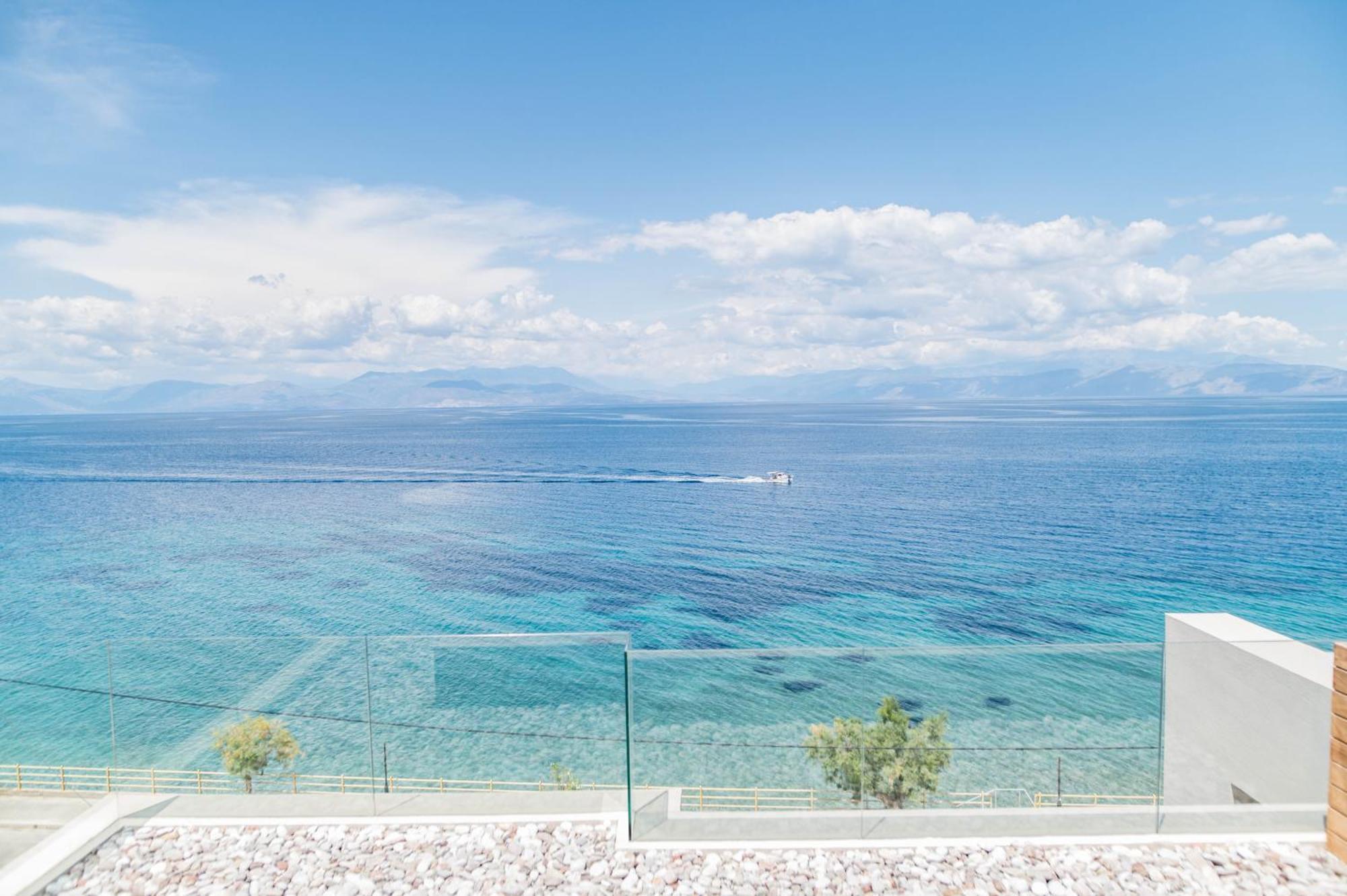 Alissachni Seaside Hotel Derveni Exterior photo